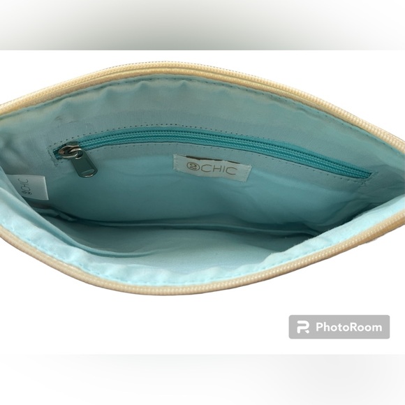 2 Chic embroidered pom tassel clutch - Picture 6 of 6